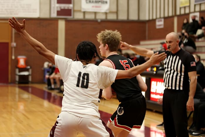 Thurston.Willamette.boys-basketball.Michele-Bunch.35